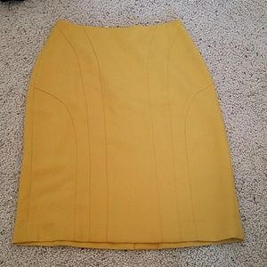 Banana Republic mustard skirt size 2